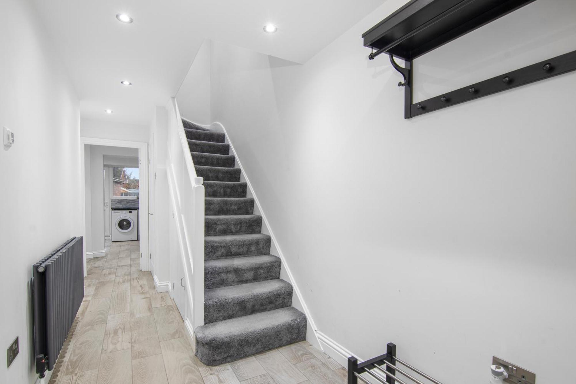 Onsitestays - Spacious 3 Bed House With Garden, Wifi & 4 Plus Parking Грейвсенд Екстер'єр фото